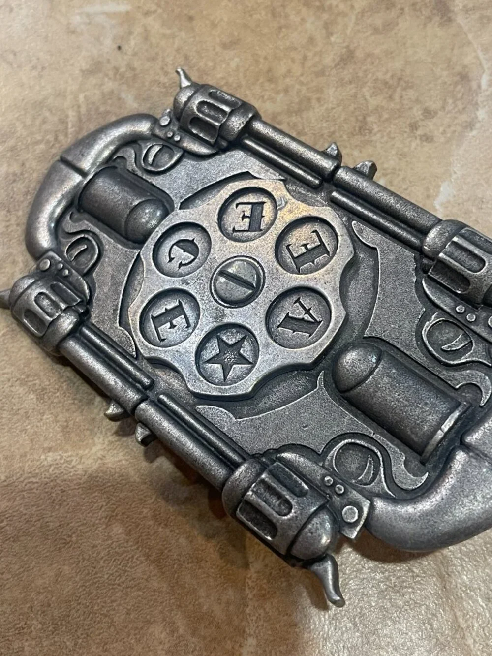 Veece Y2K Spinning Revolver Western Cowboy Belt Buckle